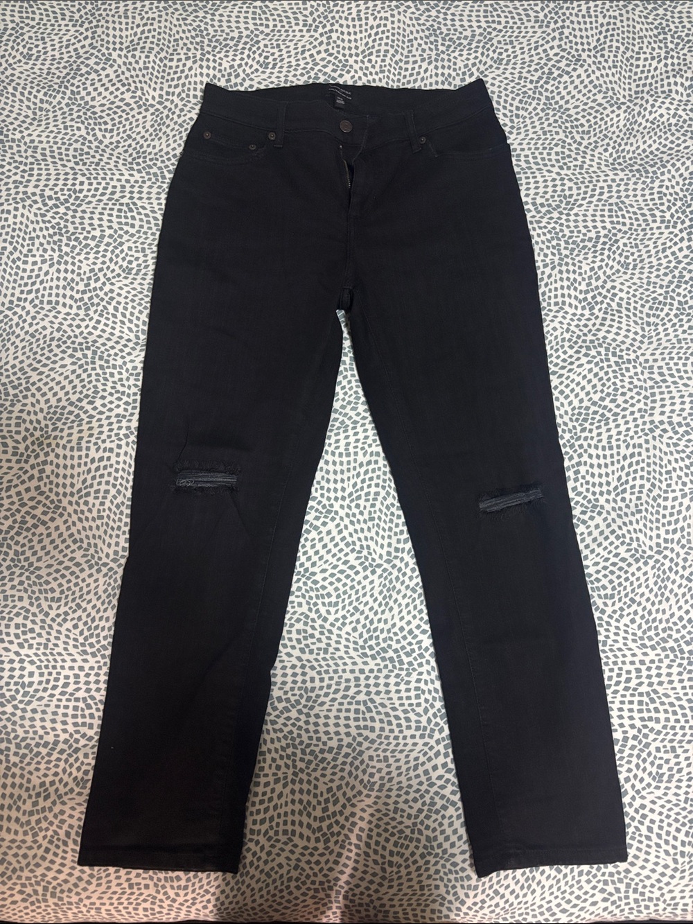 Banana Republic Women's Black Distressed Knee Jeans